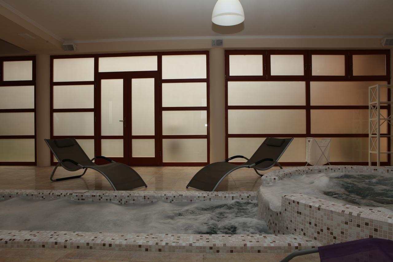 Publo Spa Hotel Vyshkove Εξωτερικό φωτογραφία